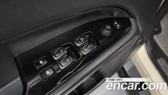 KG_Mobility_Ssangyong Rexton Новый Rexton Sport Khan Дизель 2.2 4WD — Фото автомобиля 20