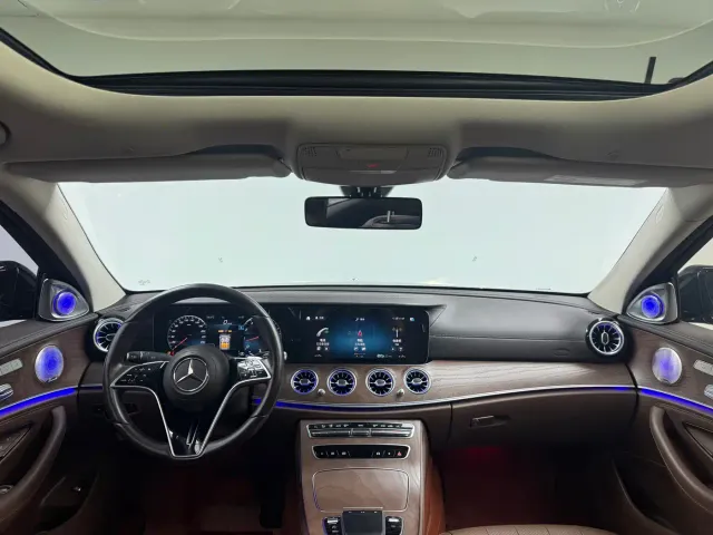 Mercedes-Benz E-Class — Фото автомобиля 10