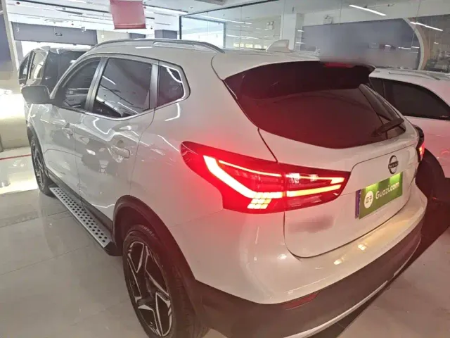 Nissan Qashqai — Фото автомобиля 4