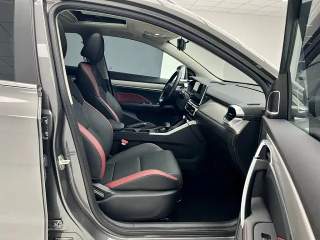 Geely Binyue — Фото автомобиля 15