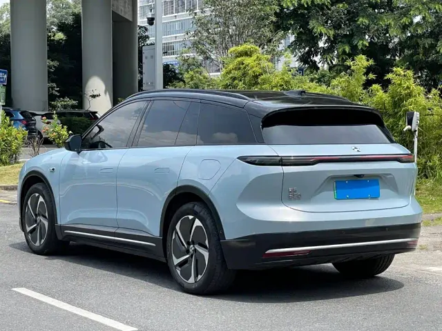 Nio ES6 — Фото автомобиля 21