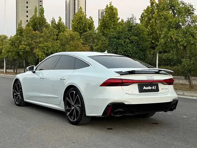 Audi A7 — Фото автомобиля 3