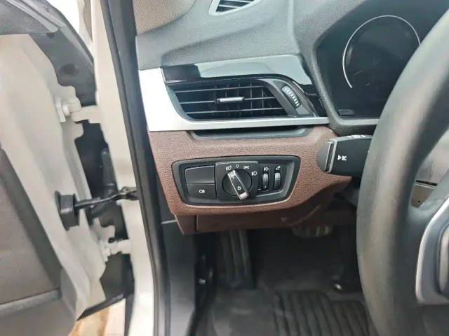 BMW X1 — Фото автомобиля 14