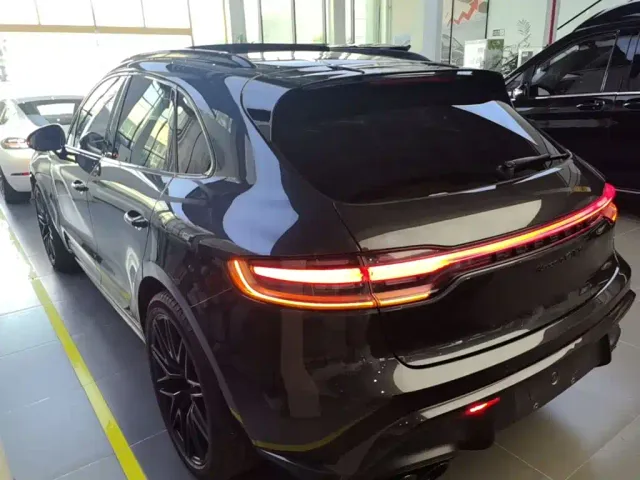 Porsche Macan — Фото автомобиля 4