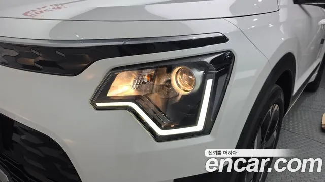 Kia Niro — Фото автомобиля 7