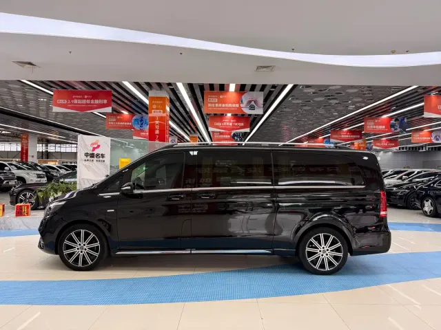 Mercedes-Benz V-Class — Фото автомобиля 4