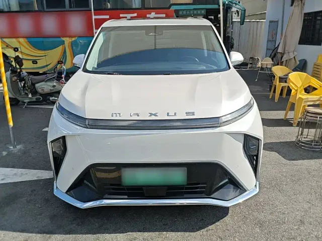 Maxus Dajia 9 — Фото автомобиля 2