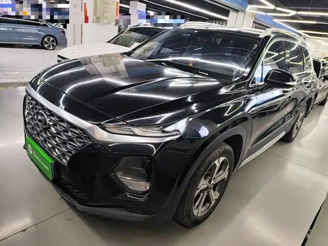 Фотография автомобиля — Hyundai Santa Fe