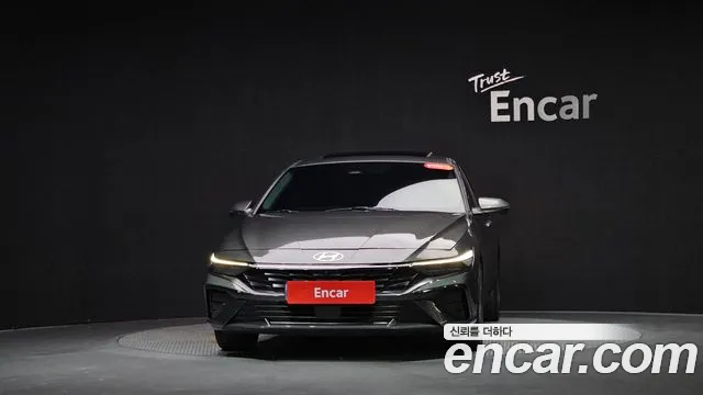 Hyundai Avante CN7 — Фото автомобиля 3
