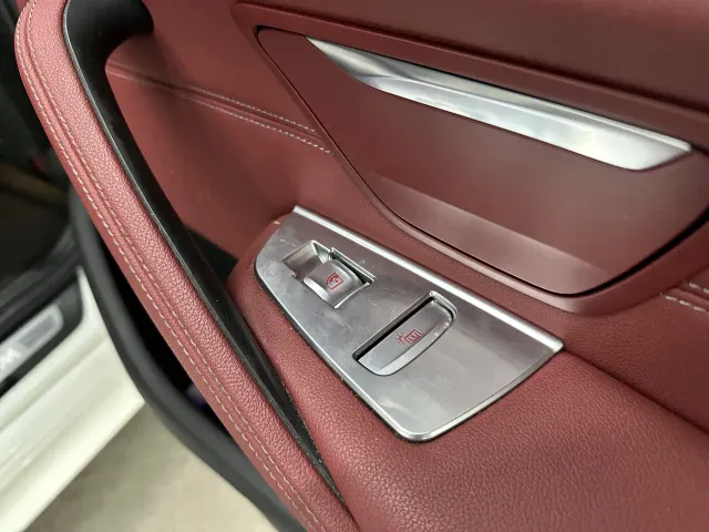 BMW 5 Series — Фото автомобиля 20