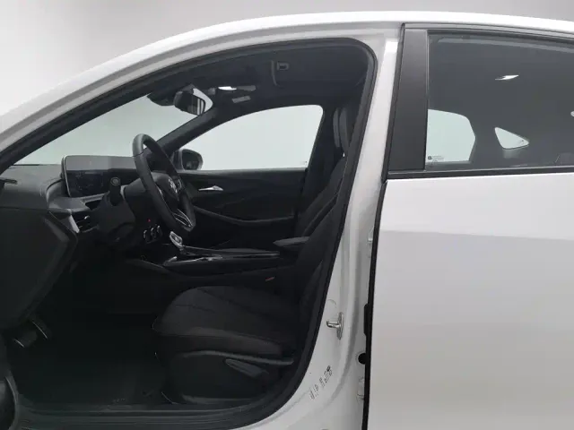 Buick Verano — Фото автомобиля 10