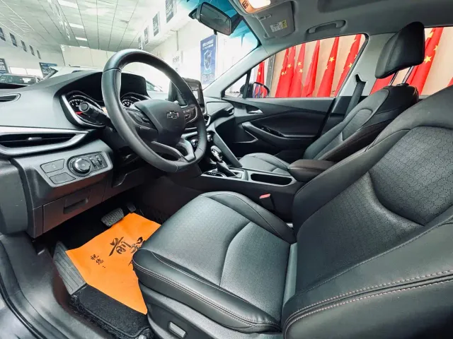 Chevrolet Orlando — Фото автомобиля 8