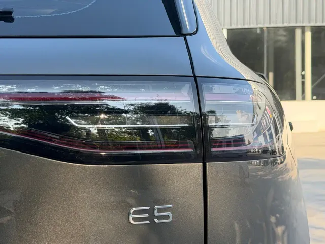 Geely Galaxy E5 — Фото автомобиля 16