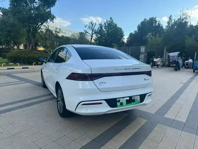 BYD Qin PLUS — Фото автомобиля 6