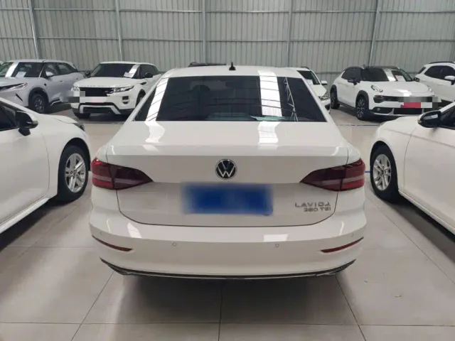Volkswagen Lavida — Фото автомобиля 3