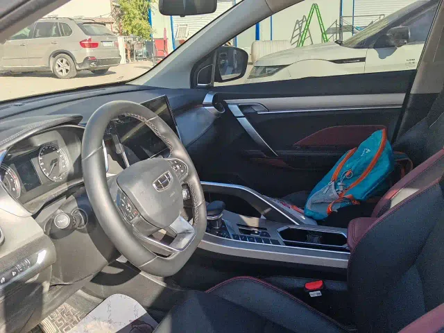 Geely Binyue — Фото автомобиля 4