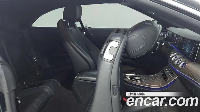 Mercedes-Benz E-Class — Фото автомобиля 10