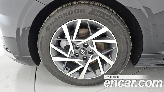 Hyundai Grandeur Grandeur (GN7) 2.5 Бензин 2WD — Фото автомобиля 5