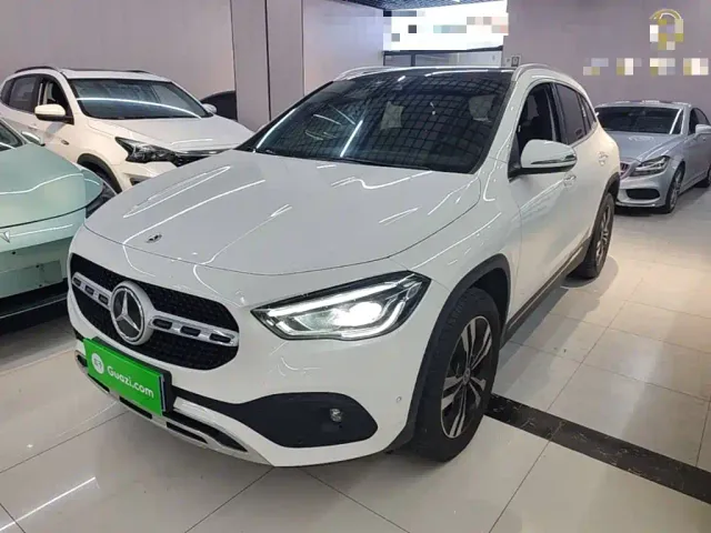 Фотография автомобиля — Mercedes-Benz GLA-Class