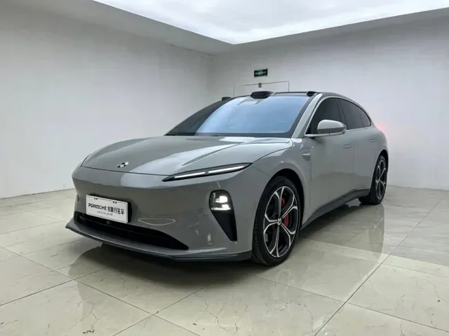 Nio ET5 Touring — Фото автомобиля 2