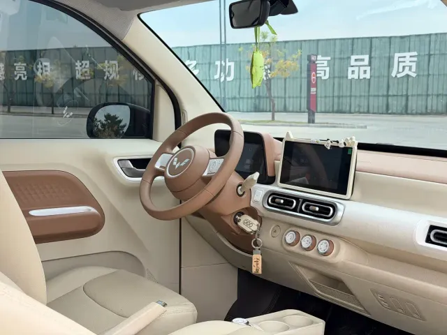 Wuling Hongguang Mini EV — Фото автомобиля 13