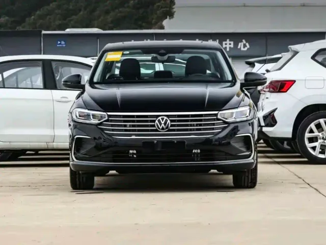 Volkswagen Lavida — Фото автомобиля 2