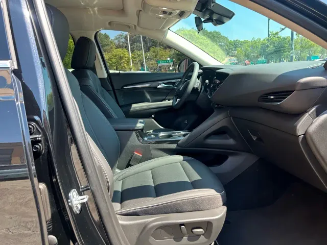 Buick Envision S — Фото автомобиля 9