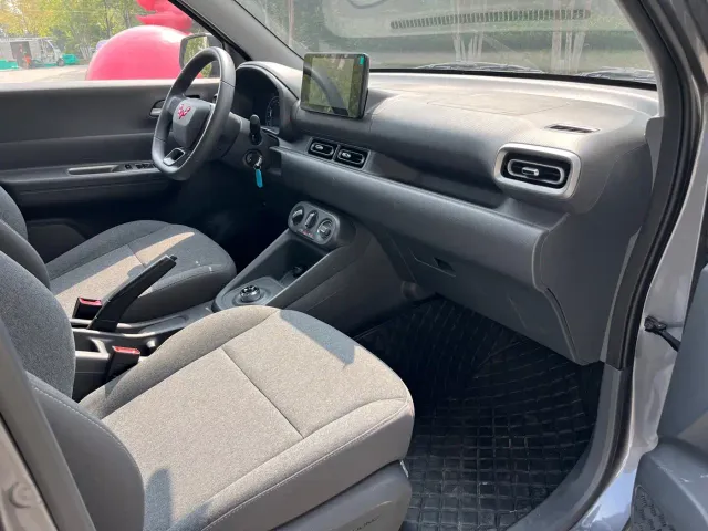 Wuling Motors Wuling Hongguang New Energy 2026 Extended-range Hybrid 150KM Comfort — Фото автомобиля 9