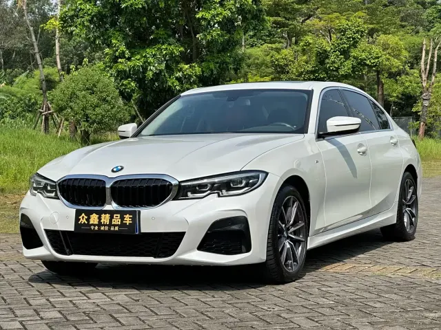 Фотография автомобиля — BMW 3 Series