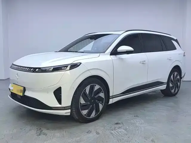 Фотография автомобиля — Dongfeng eπ 008