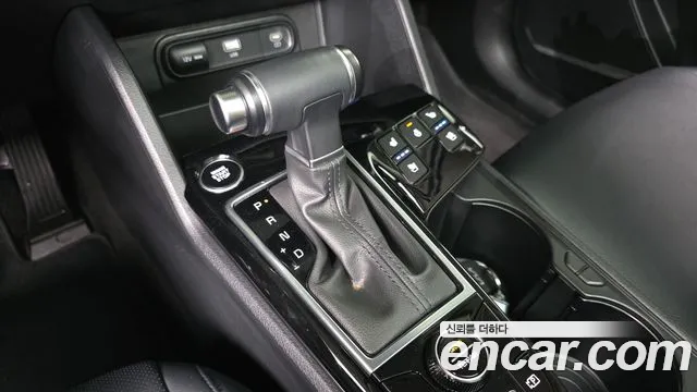 Kia Sportage Sportage 5-е поколение Дизель 2.0 4WD — Фото автомобиля 9