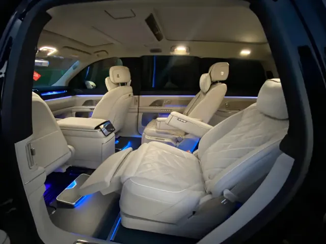 Nio ES8 — Фото автомобиля 10