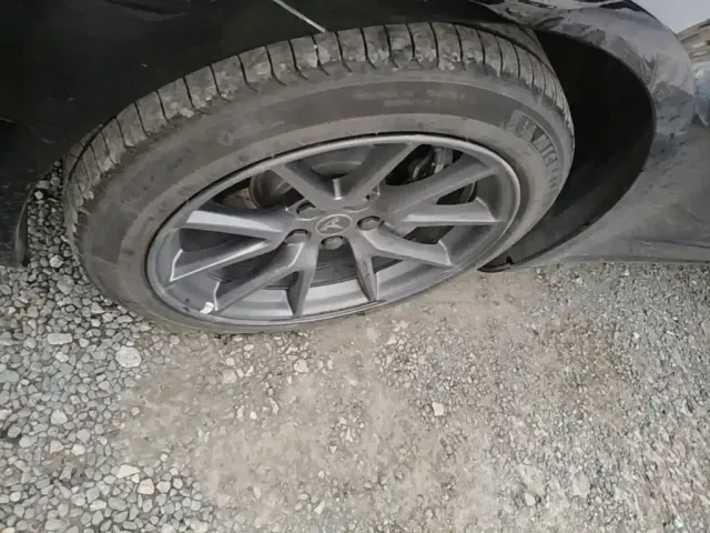 Tesla Model 3 — Фото автомобиля 24