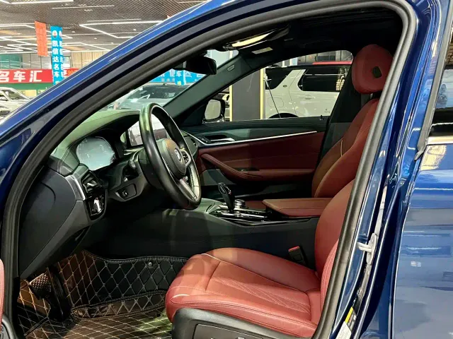 BMW 5 Series — Фото автомобиля 13