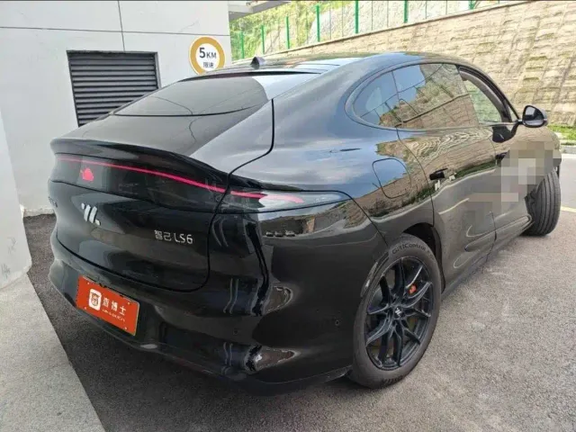 IM Motors IM LS6 2025 Extended Range Base — Фото автомобиля 3