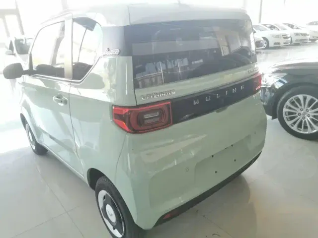 Wuling Hongguang Mini EV — Фото автомобиля 4