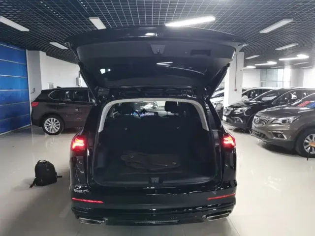 Buick Envision Plus — Фото автомобиля 18