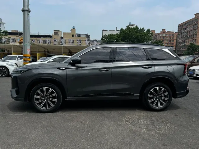 Changan CS75 Plus — Фото автомобиля 4