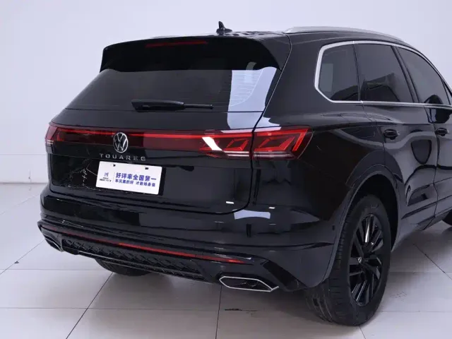 Volkswagen Touareg — Фото автомобиля 8