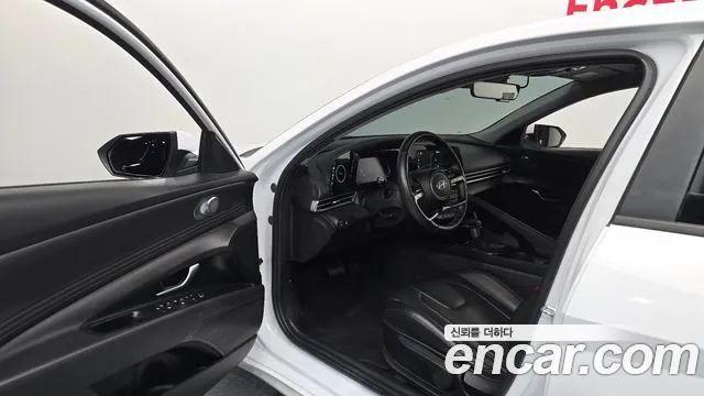 Hyundai Avante CN7 — Фото автомобиля 15
