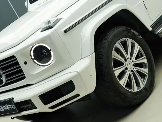 Mercedes-Benz G-Class — Фото автомобиля 2