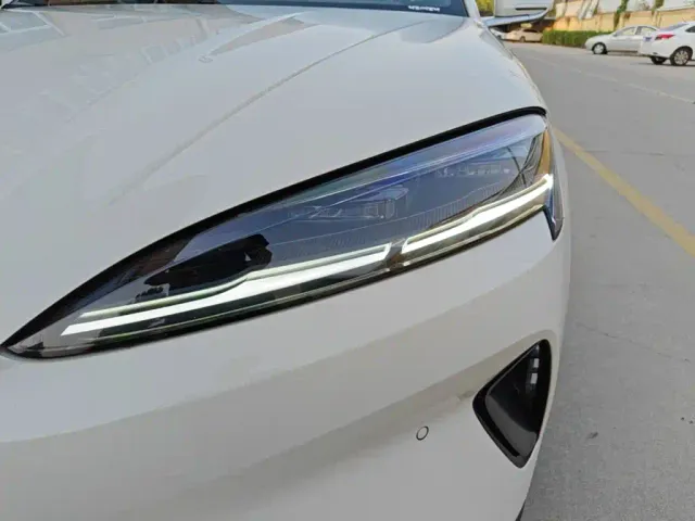 BYD Seal 07 DM-i — Фото автомобиля 23