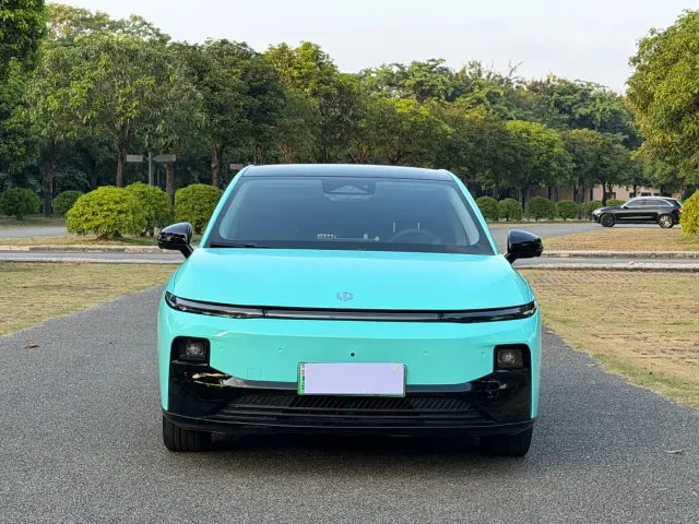 Leapmotor B01 — Фото автомобиля 3