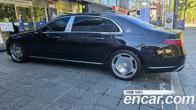 Mercedes-Benz S-Class — Фото автомобиля 2
