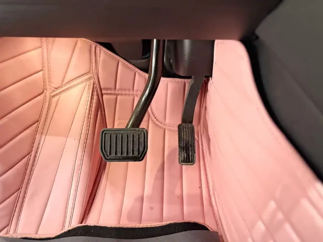 Tesla Model Y — Фото автомобиля 13