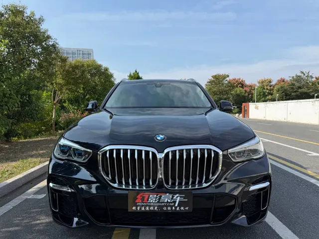 BMW X5 — Фото автомобиля 2