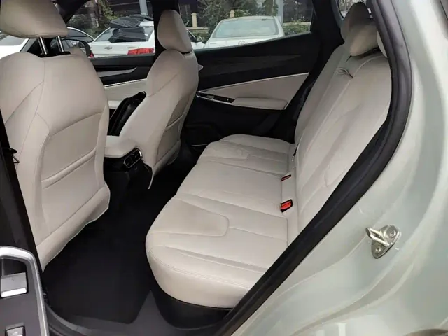 Geely Boyue — Фото автомобиля 16