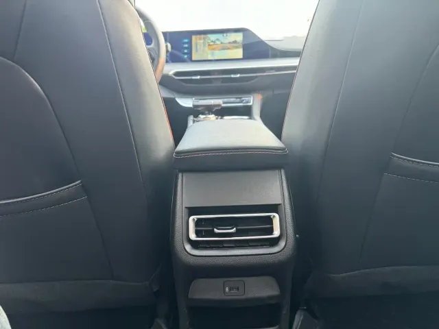Changan Eado — Фото автомобиля 11