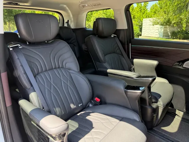 GAC Trumpchi M8 — Фото автомобиля 18