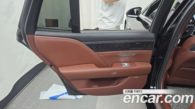 Genesis G90 Бензин 3.5 турбо AWD — Фото автомобиля 20